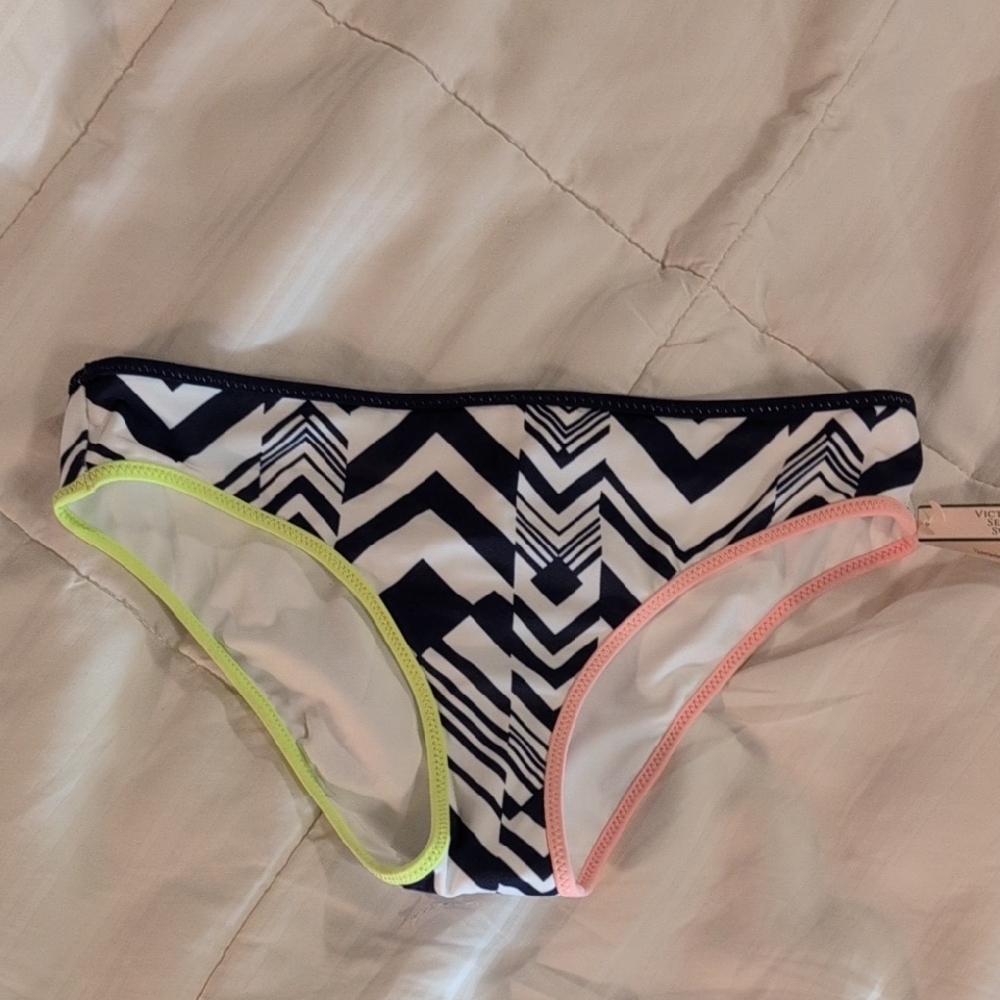 Victoria's Secret Navy and White Chevron Hipster Bikini Bottom